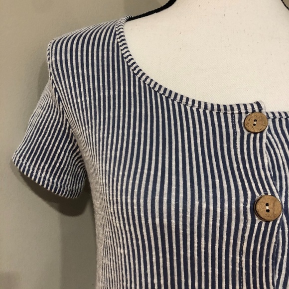 *W5* Blue x White Striped Short Sleeve Button Down Size Small - Picture 3 of 6